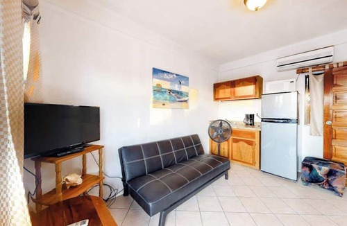 Caye Caulker Apartment | Unit 8 Muyal Suite at Mayan Falls