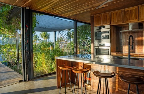 Placencia Villa | Villa Okeanos - Waterfront Villa with Pool