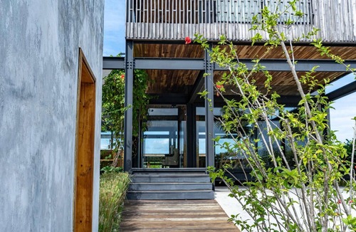 Placencia Villa | Villa Okeanos - Waterfront Villa with Pool