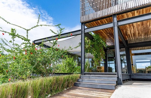 Placencia Villa | Villa Okeanos - Waterfront Villa with Pool