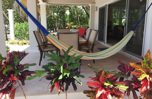 Placencia House | Walk to Village Beach Front Modern Home with Pool and Privacy