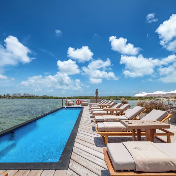 Aruna Resort & Villas in San Pedro