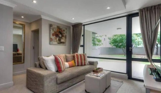 1-bedroom apartment in adorable Sandton with fitness room access in Sandton