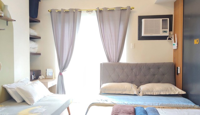 10-mins walk from airport-Furnished 1BR condo in Lapu-Lapu