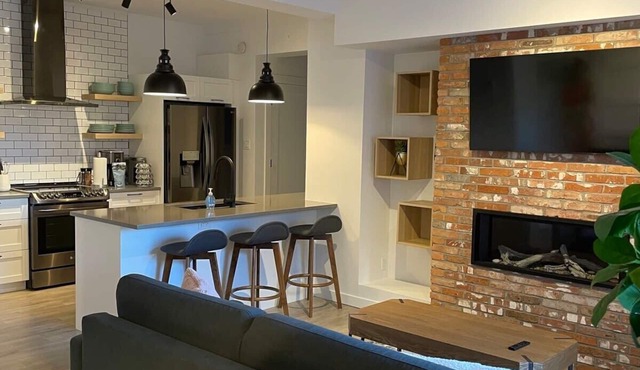 205 3-bedroom condo in building with elevator in Bromont