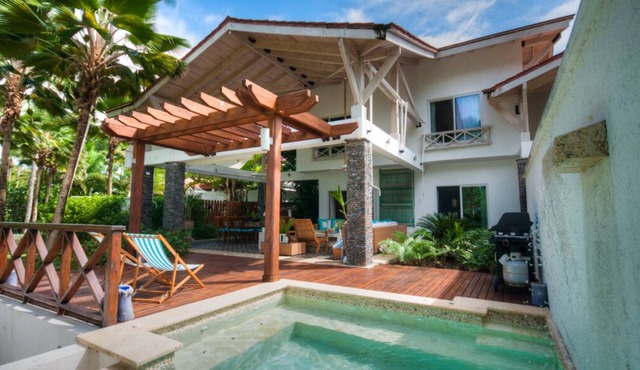 3 Bedroom, 3.5 Bathroom, Beachfront Luxurious Private Townhouse, family-friendly in Las Terrenas
