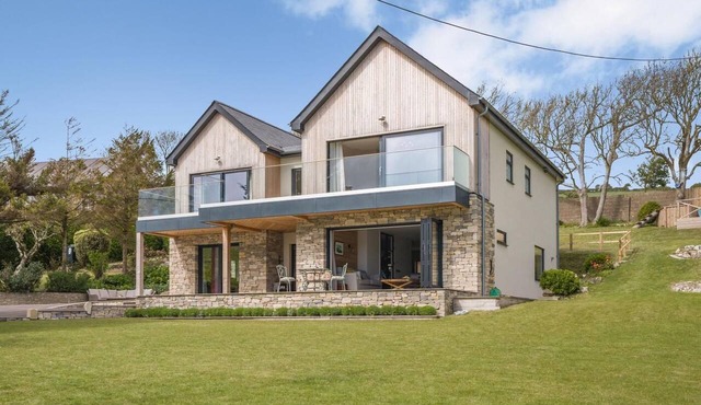4 Bed in West Lulworth (oc-m36614) in West Lulworth