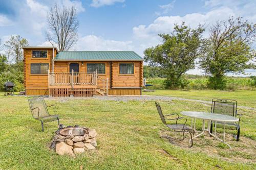 5 Mi to Susquehanna Boating! Secluded Log Cabin in Williamsport