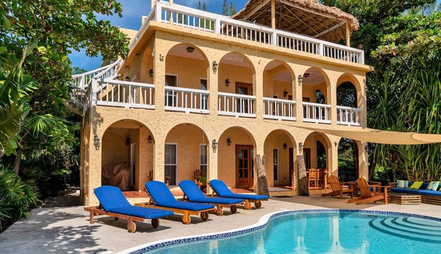 6BR Beachfront Villa | Pool, Dock & Rooftop