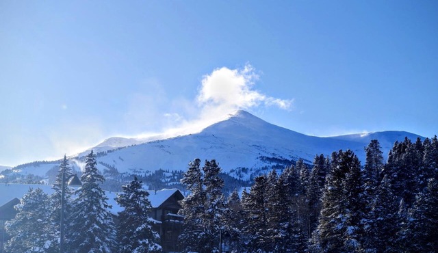9 Hot Tubs, Pools, Spa | Ski-in/Ski-out Retreat in Breckenridge