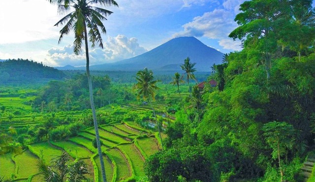 A Romantic Gateaway Villa With The Best View Of Bali in Kabupaten Karangasem