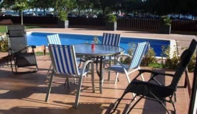 Apartment for 4 people on the seafront in Roses in Roses