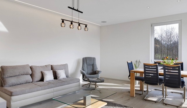 Apartment 'Maßkopf-Blick' with Mountain View and Wi-Fi in Floh-Seligenthal