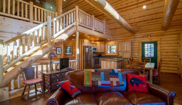 Armstrong Luxury Log Vacation At Windcliff 4 Bedroom Home by RedAwning in Estes Park