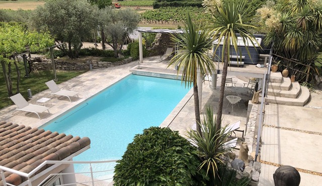 Attached villa on a calm property; village close to Montpellier in Pignan