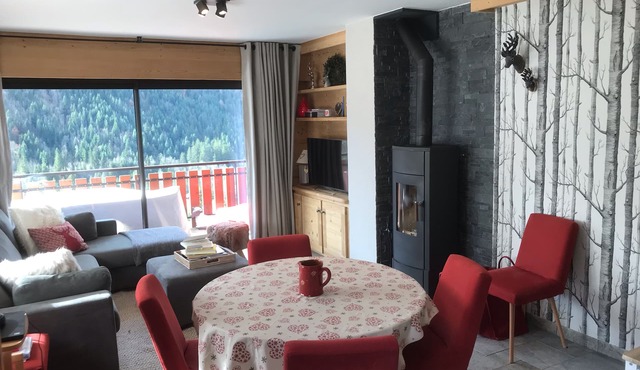 Authenticity and comfort, free shuttle to the slopes and the center in Châtel