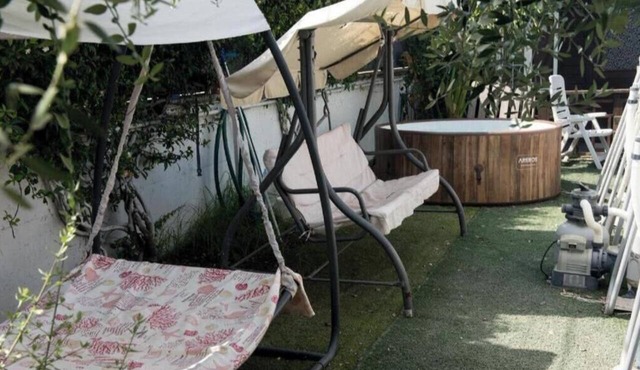 B&B S Home: Small Double/Twin Room with Twin Beds in Napoli