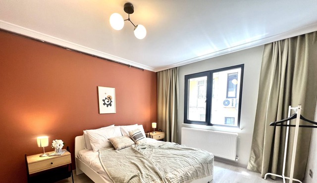 Başkurt 7 - Ultra Modern & Luxury Flat w/2 BR, 3 ACs, Taksim in Istanbul