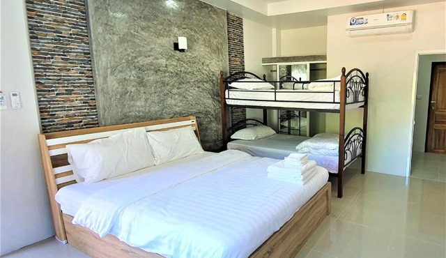 Baan Boonta in Chalong