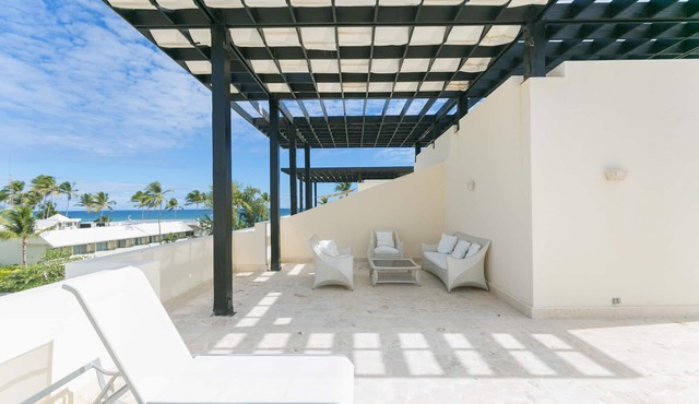 Beach Residency B6 200Mbps RoofDeck w/Oceanview Pool in Bavaro-Punta Cana