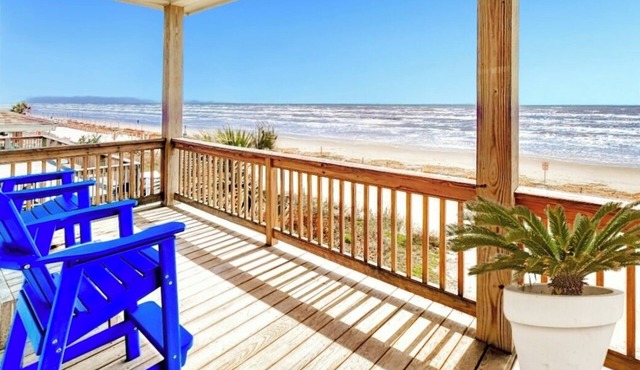 Beachfront Ocean Views 2 King Beds Direct Beach Access in Galveston