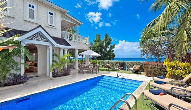 Beautiful Beachfront Luxury Villa with Pool - Westhaven in Gibbes Beach