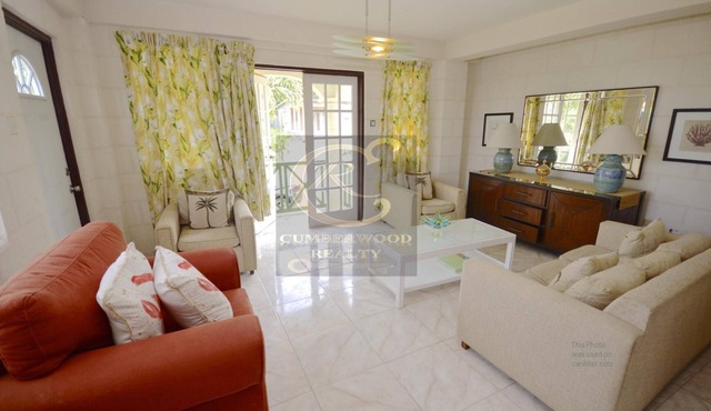 Beautifully appointed 2 bedroom apartment In Paynes Bay, St James in ST JAMES