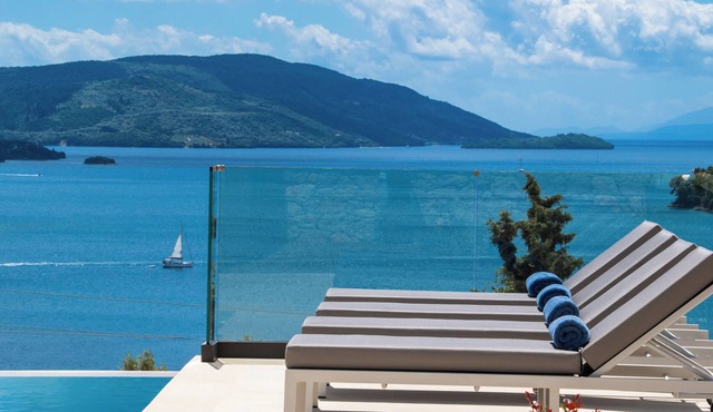 Brand new Spacious 6 bedroom villa with stunning view, close to beach. in Lefkada