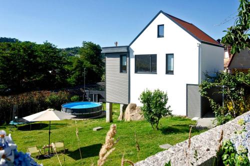 Cachada Turhouse in Mos