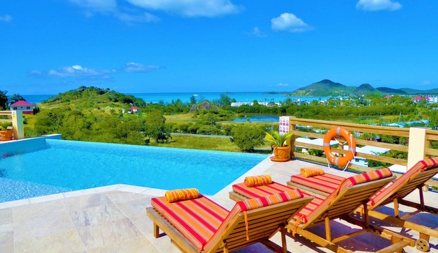 Cactus House - Award winning luxury & convenience with absolute privacy. in antigua