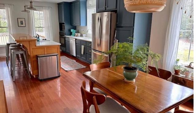 Calla Hill-Get away and relax inside or out! in Gloucester