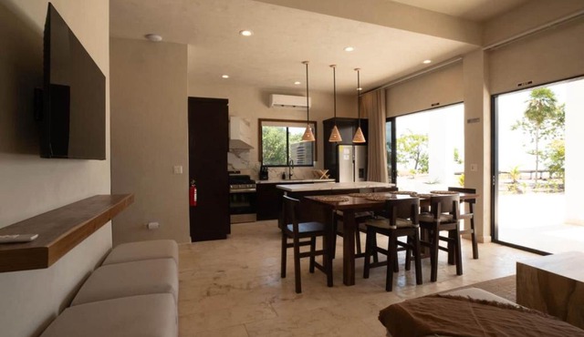 Casa Norte – Oceanfront Villa in Placencia