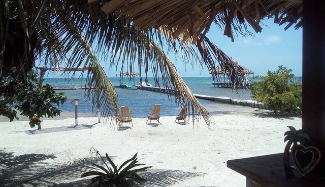 Casa Vista Belize – Main House 6 Bedroom Beachfront in Caye Caulker