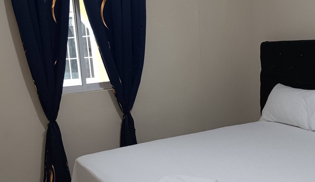 Charming 3-bedroom apartment in enchanting St. Andrew Parish with AC, WiFi. in St. Andrew Parish