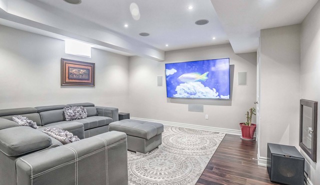 Charming basement retreat awaits you! in Markham