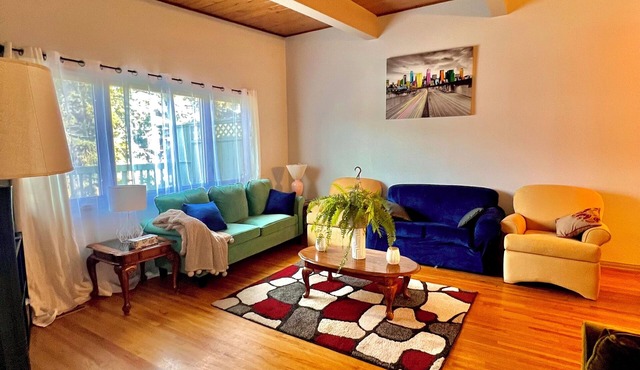 Charming & Spacious 2BR Upper Suite | Large Kitchen w/Private Entry & Deck in Calgary