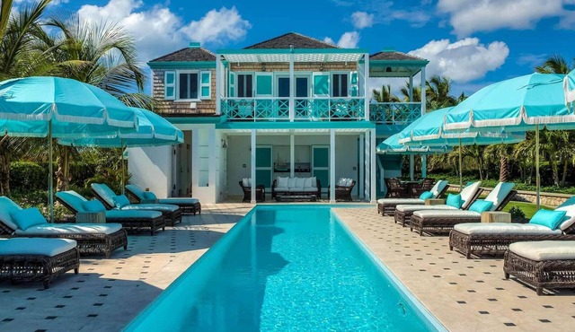 Charming waterfront Caribbean estate - 2 min from pink sand beach in Little Harbour