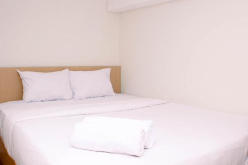 Comfort and Modern Look Studio Loft at Apple 1 Condovilla Apartment By Travelio in Jakarta