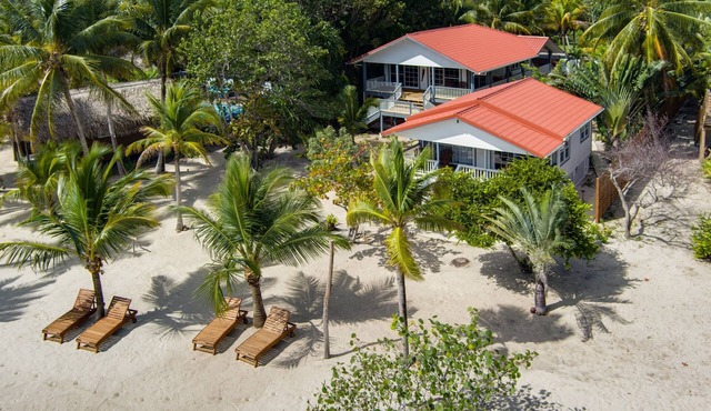 Complete Beach Retreat: Cottage + Beachhouse
