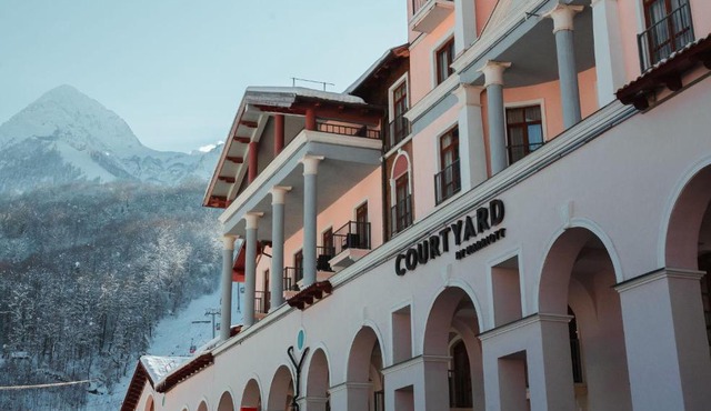 Courtyard by Marriott Sochi Krasnaya Polyana in Estosadok