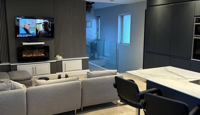 Croke Park, 3-Beds ,1 pullout bed , SLEEPS 8 in Dublin