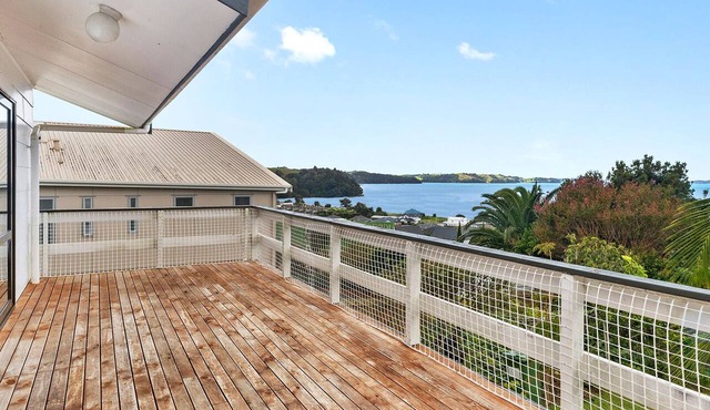 Crystal Clear - Snells Beach Holiday Home in Snells Beach