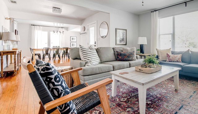 Darling Spacious, 3 Bedroom House in Quaint, Historic Neighborhood in Fredericksburg