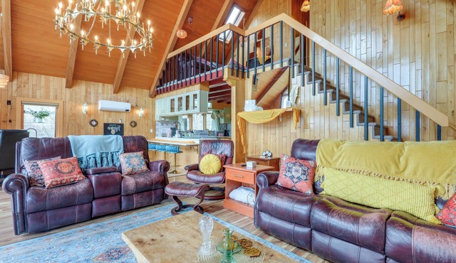 Deck, Mountain Views: Colorful Retreat in Vernon! in Vernon