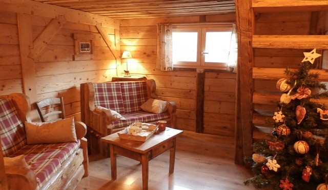 Detached chalet in Arèches Beaufort resort. Warm and charming in Beaufort