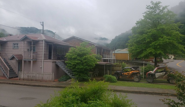 Devil Anse Trail House Matewan WV access to Buffalo Mountain Devil Anse Trail in Matewan