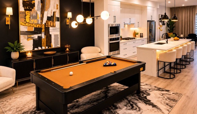 Diamond Lux | Full Air-Conditioned Brand New 3BR | Sleeps 8+ | Centrally located in Calgary