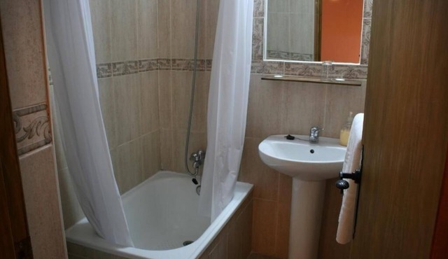 DOUBLE ROOM WITH BALCONY IN TRUJILLO'S MAIN SQUARE in Trujillo