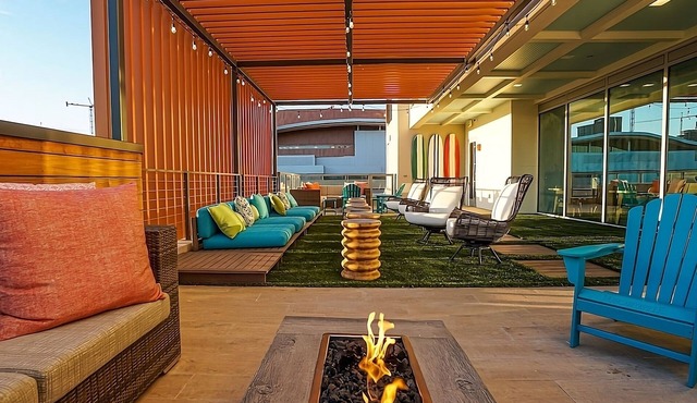 Downtown Nashville Getaway – The City of Music Lovers! 3 Lovely Units! in Nashville