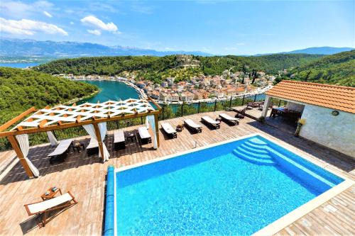Dreamview & heated pool at Lucija 2 in Novigrad Dalmatia